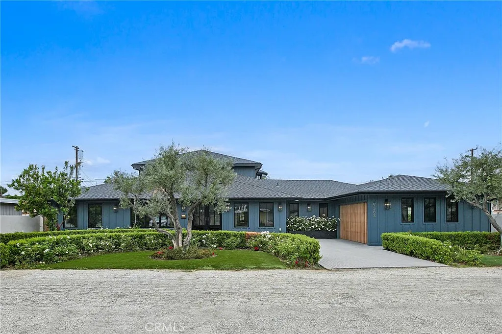 Reborn Modern Downey House