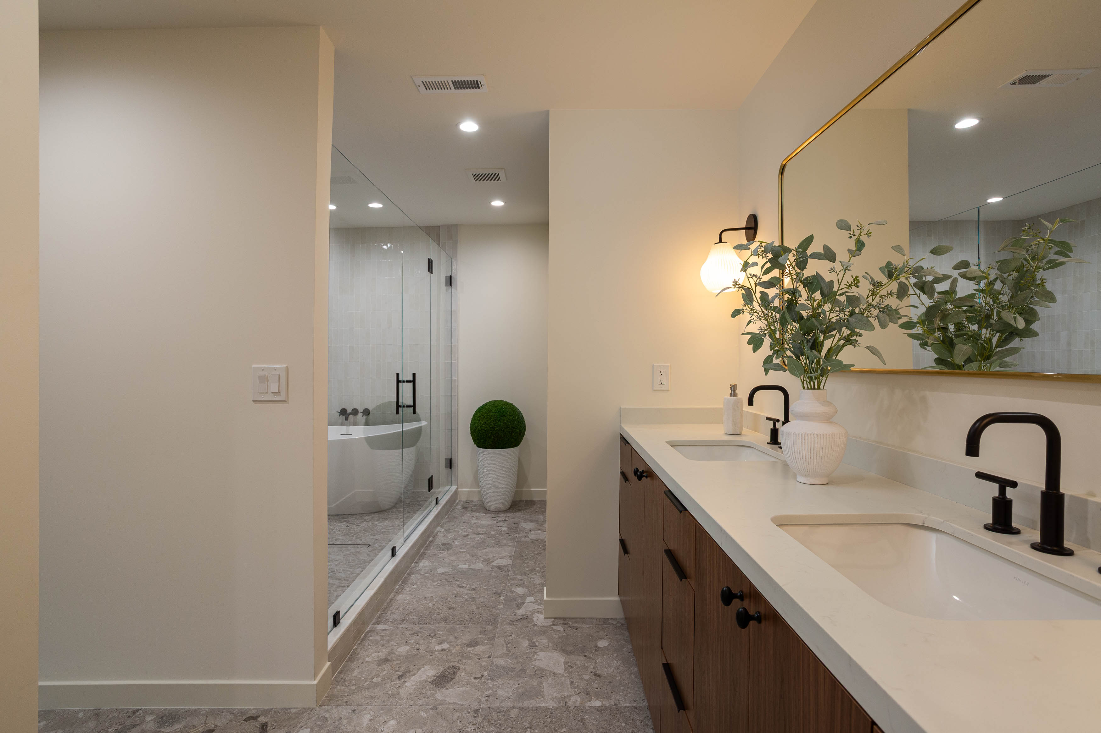 19321 Manor Point Cir MLS-40