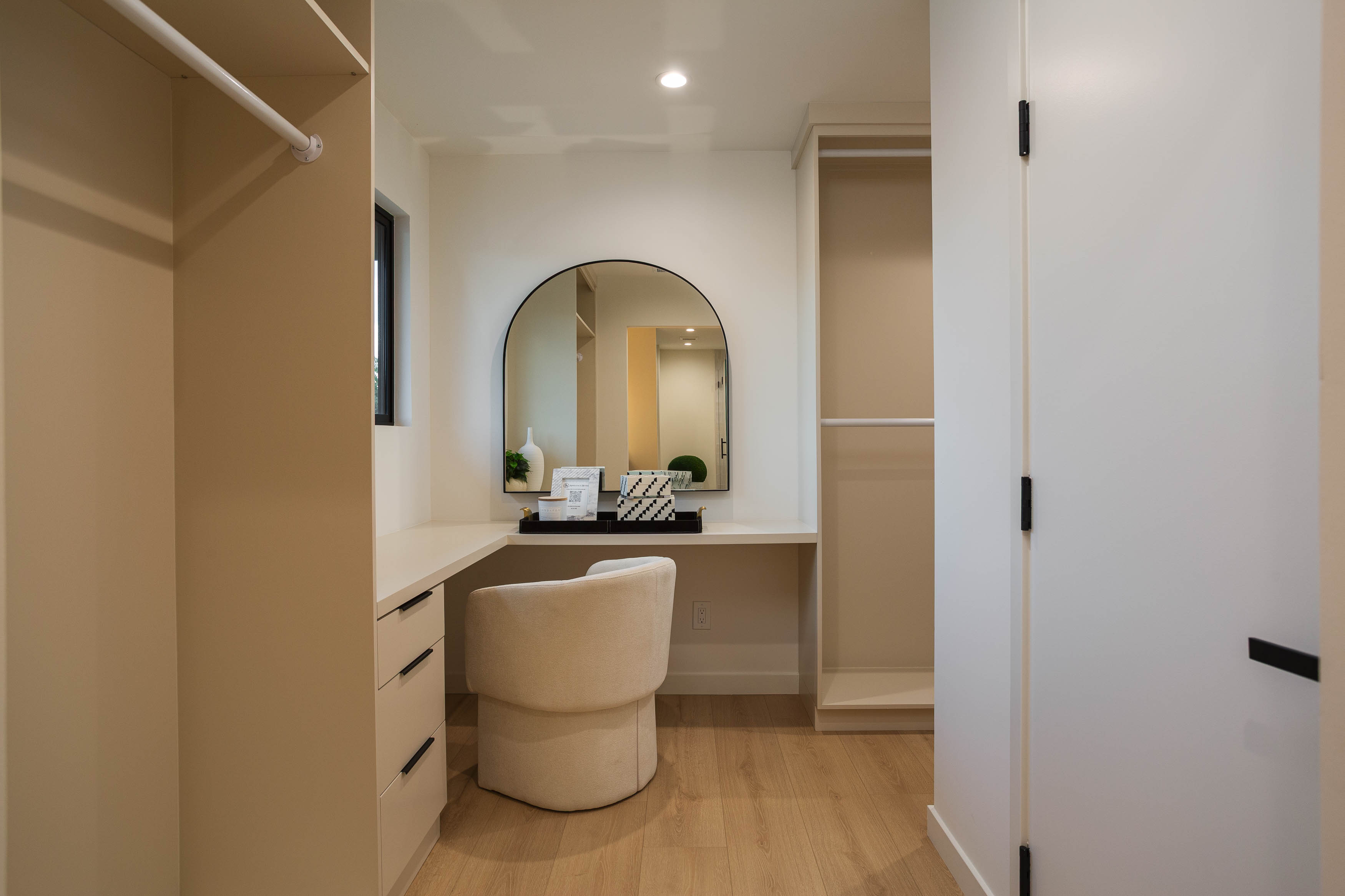 19321 Manor Point Cir MLS-43