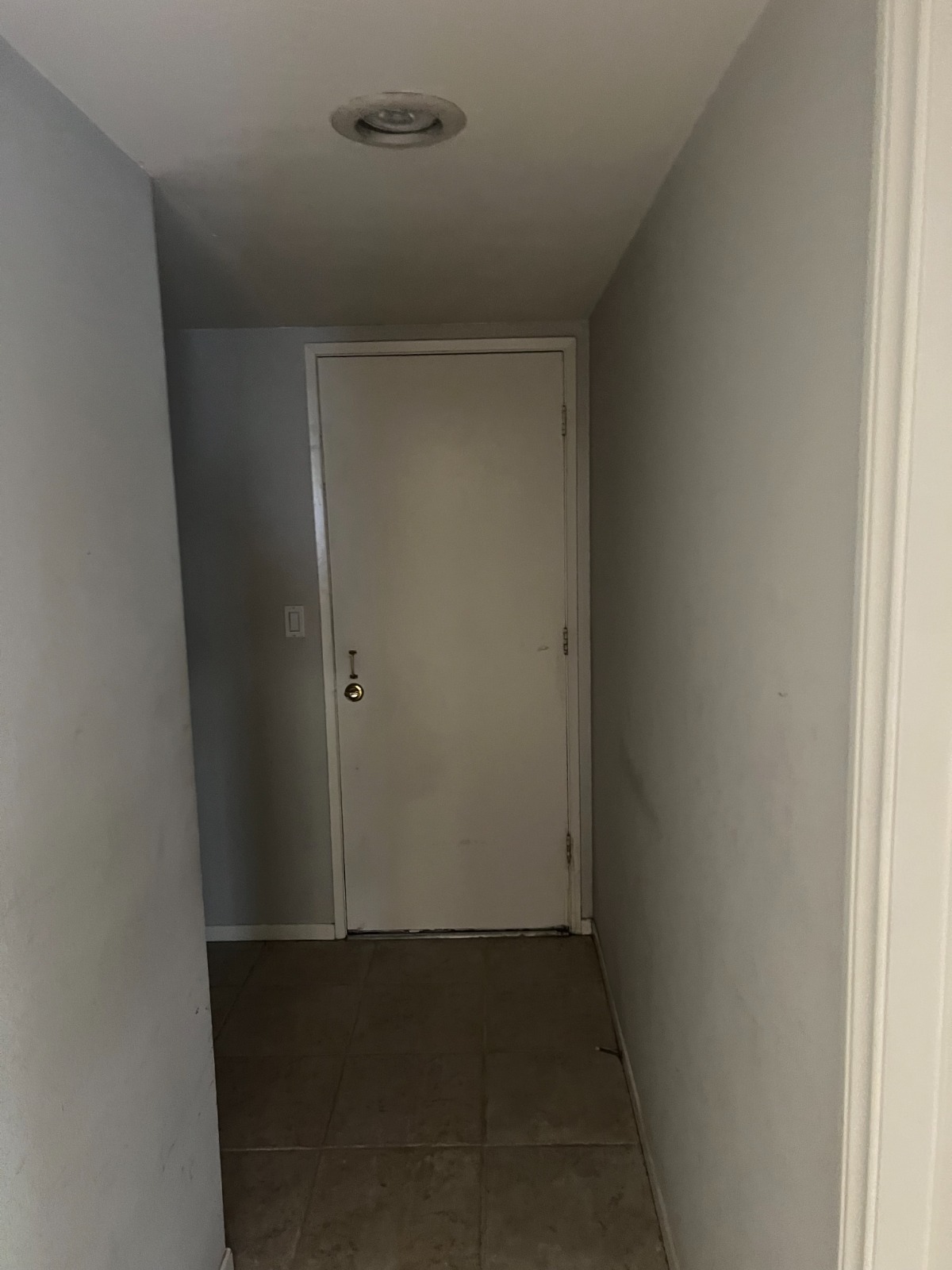 Hz30Jo9aQUBWlvjqVXqW6qxI8RrnQn-metaaW1nXzE5MzkgY2Fzc2lhIGhhbGwgdG8gZ2FyYWdlLmpwZw==-