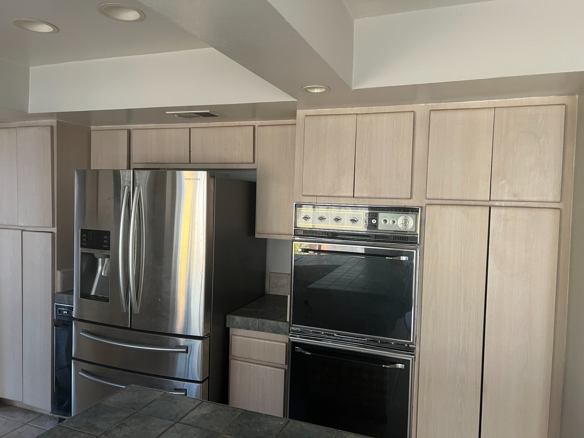 vArqnMKbdxouiVehI4DZjKQGeStvQJ-metaaW1nXzE5MzAgY2Fzc2lhIGtpdGNoZW4gYXBwbGlhbmNlcy5qcGc=-